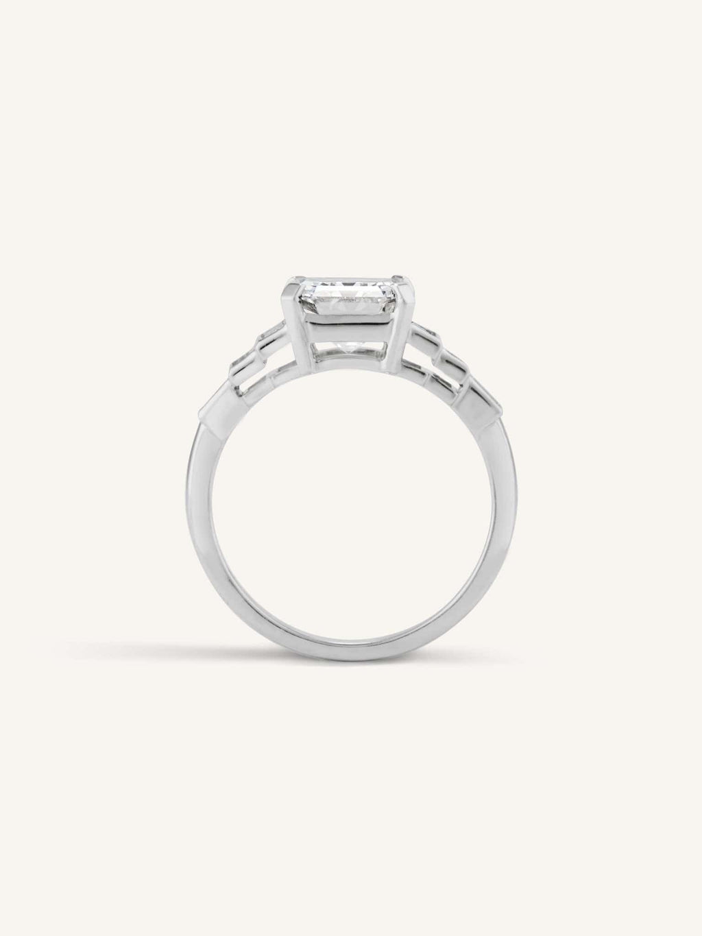 Bague de diamant vintage du milieu du siècle, 2.24ct Square Emerald Cut